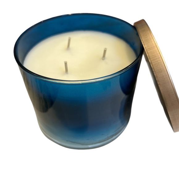 Bath & Body Works Black Sands 3-wick Candle. New